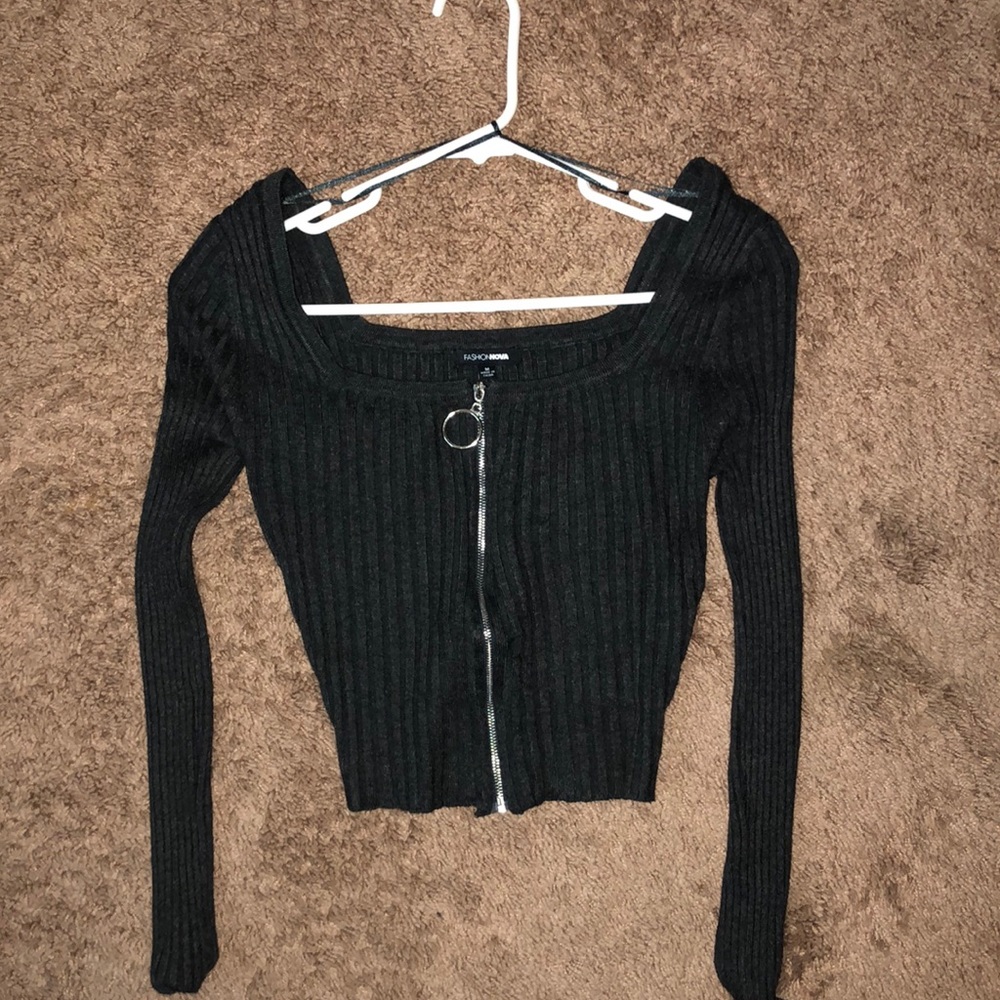 Fashion nova sweater crop top